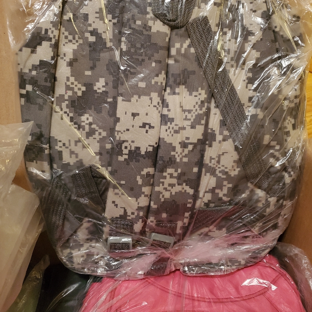 Backpack - Picture 6 of 16